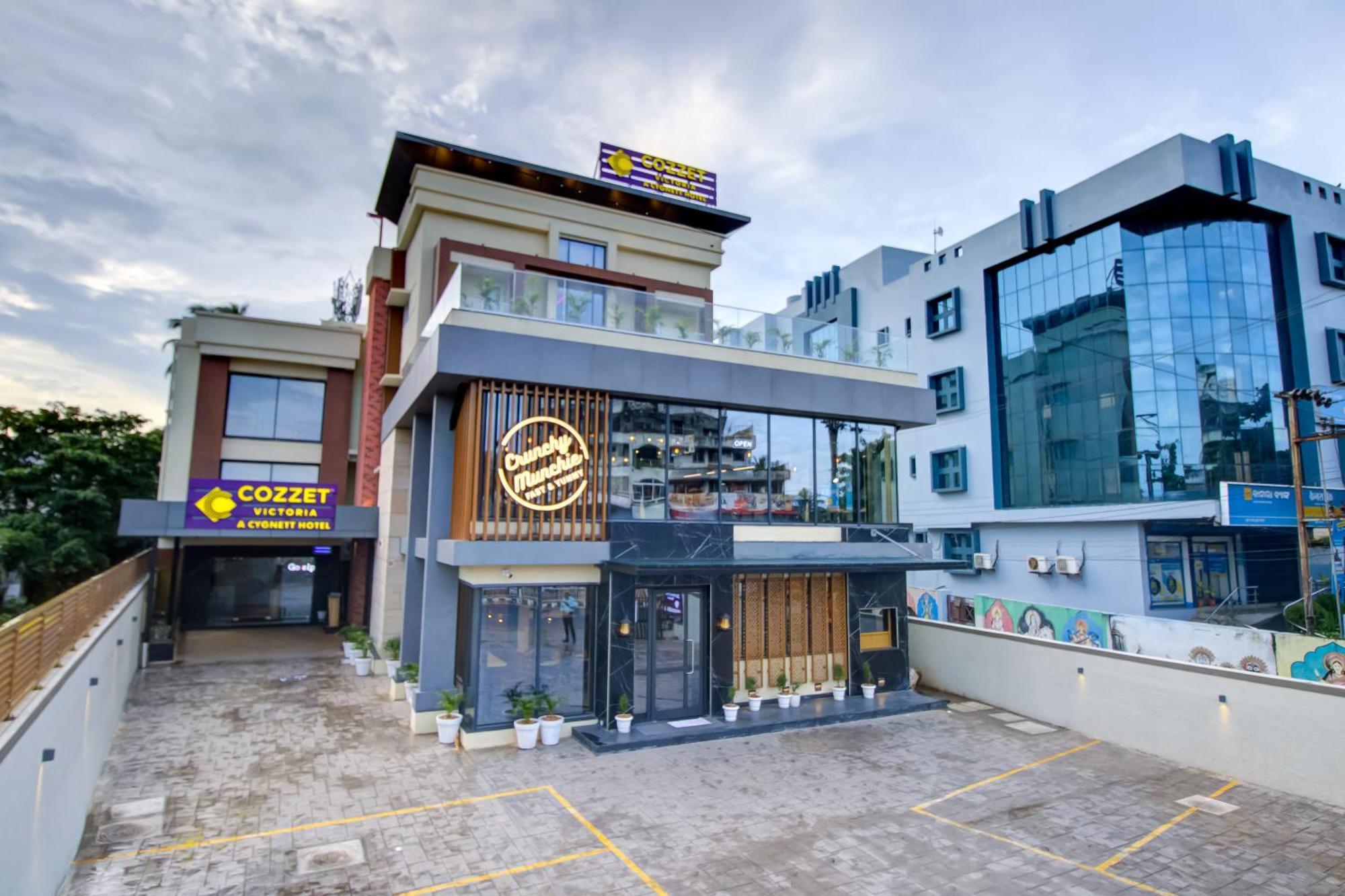 Cozzet Victoria Hotel Bhubaneswar Exterior photo