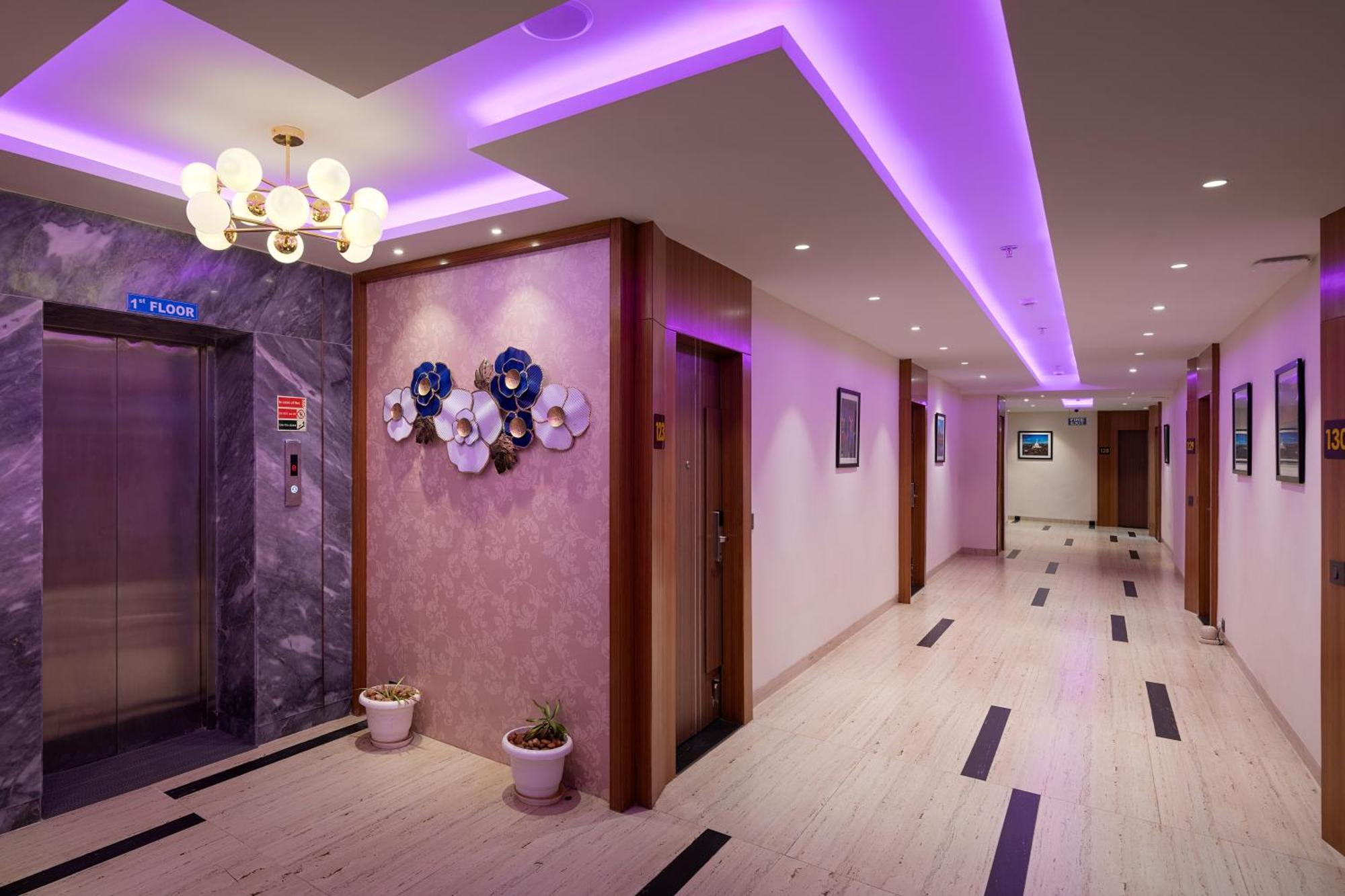 Cozzet Victoria Hotel Bhubaneswar Exterior photo
