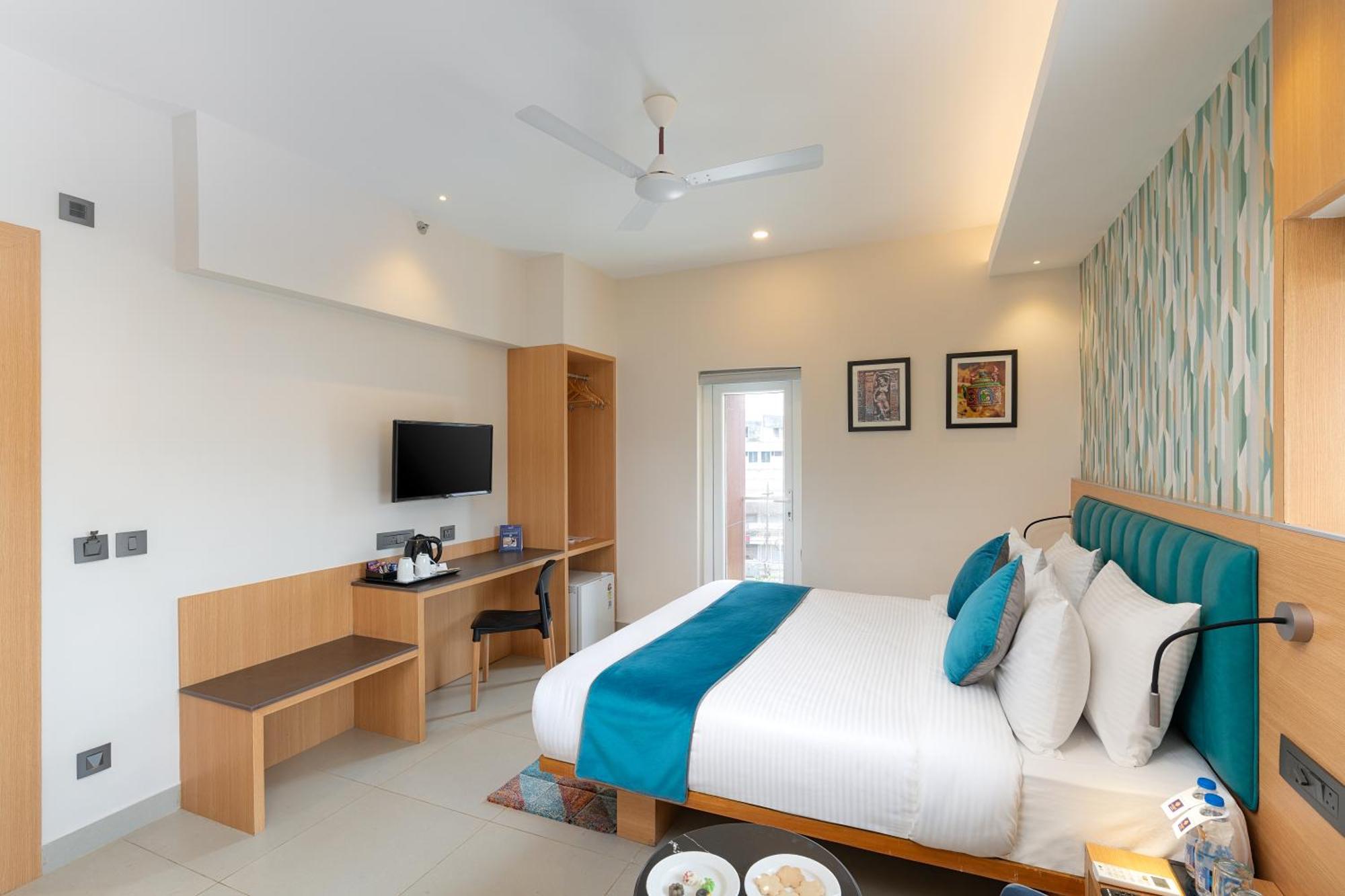 Cozzet Victoria Hotel Bhubaneswar Exterior photo