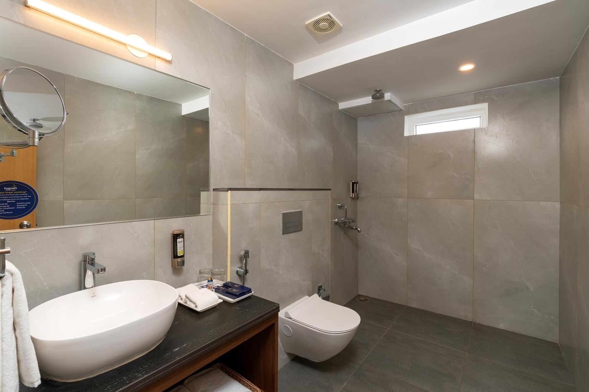 Cozzet Victoria Hotel Bhubaneswar Exterior photo