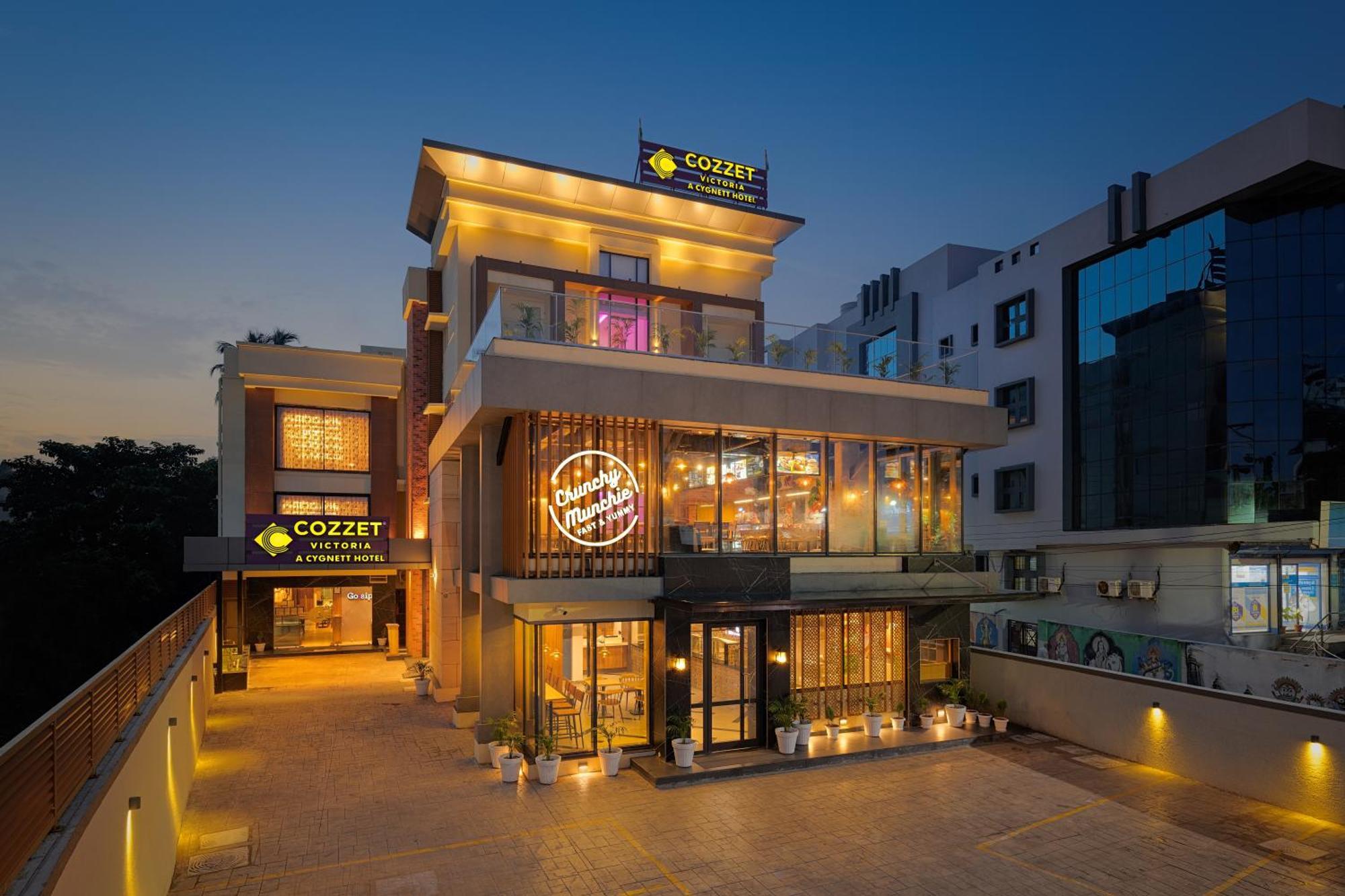 Cozzet Victoria Hotel Bhubaneswar Exterior photo